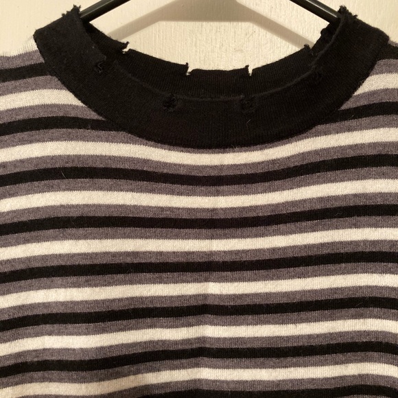 POL knit half sleeve top with destructed edges. - Picture 2 of 3